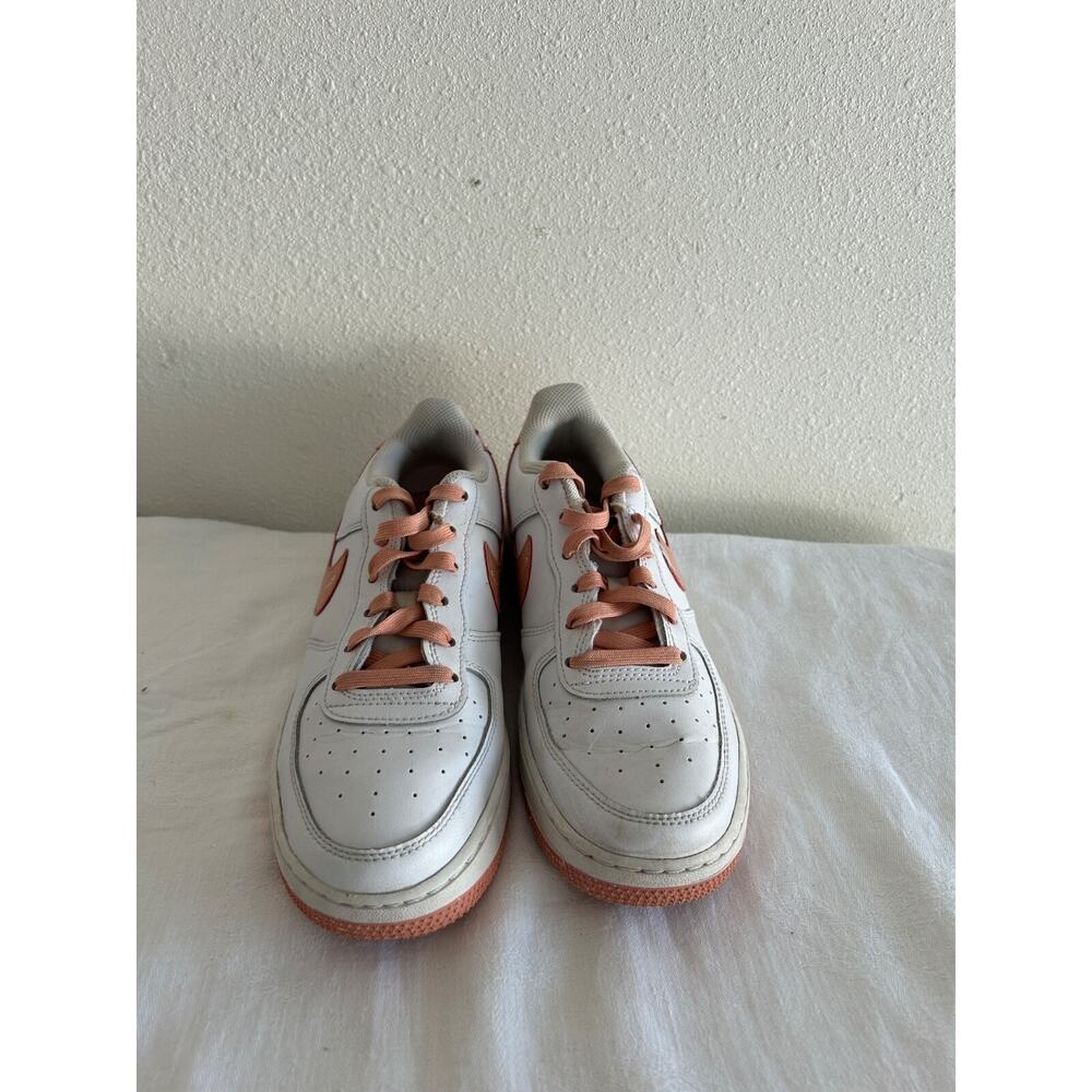 Nike Air Force 1 LV8 GS 'White Light Madder Root Aura' DM0985-100 size 7 Y 8.5 W